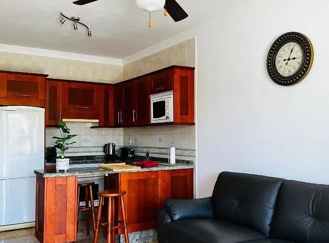 Semesterbostad Cozy Marina, Iris Fase 1, Wifi *